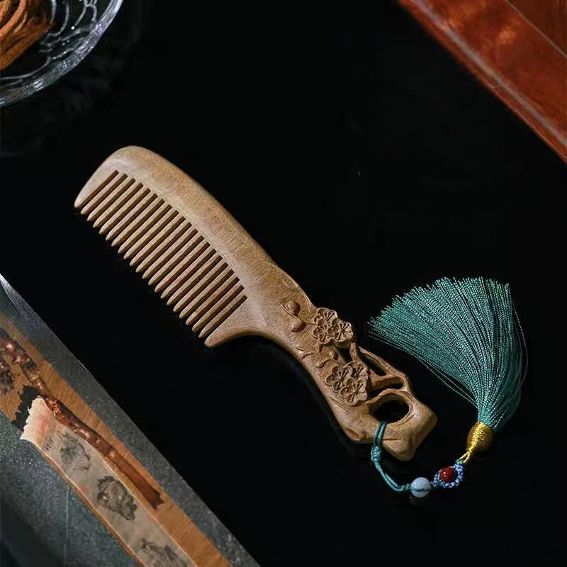 金丝楠木梅花梳子可定制刻字