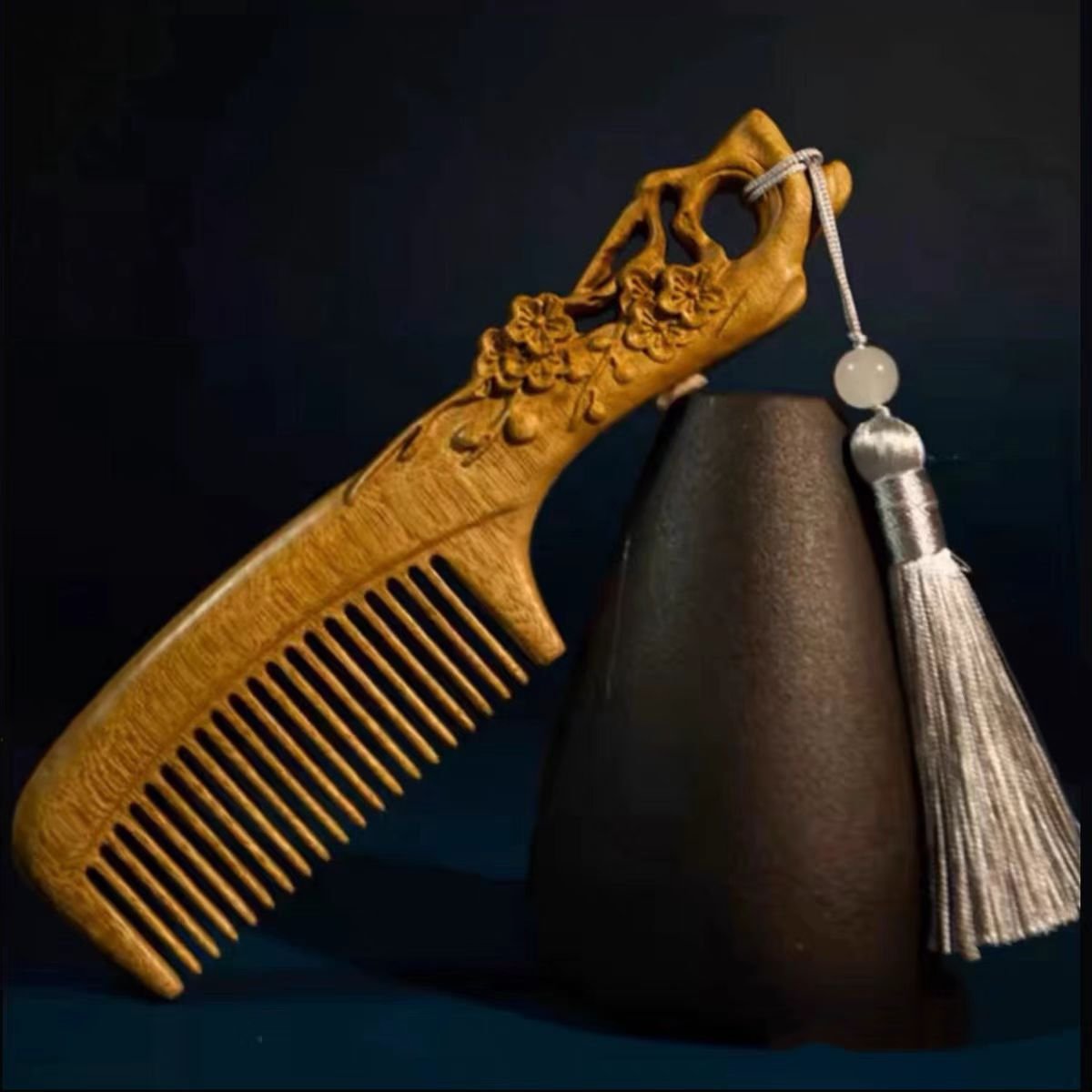 金丝楠木梅花梳子可定制刻字 - Image 3